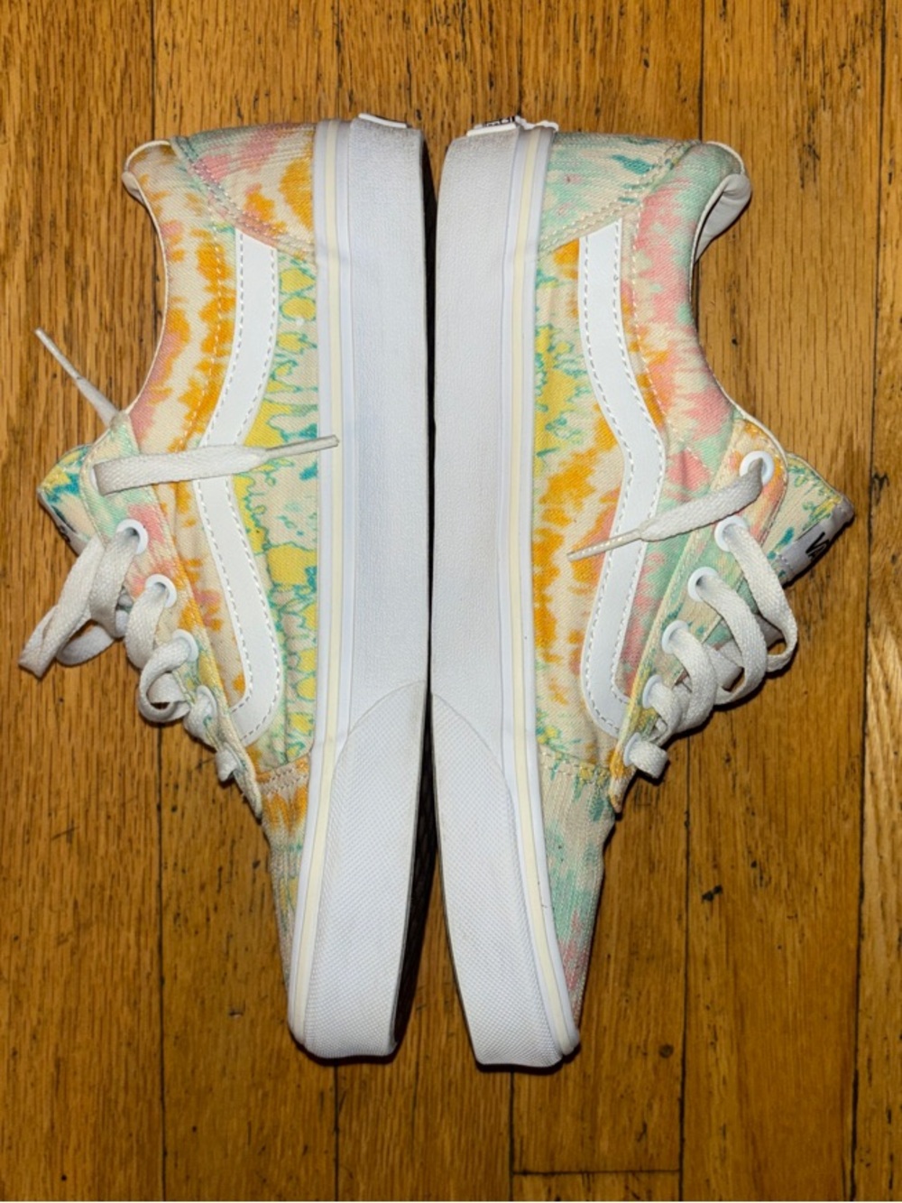 Vans Women's Ward Psychedelic Tie Dye Sneaker - W
